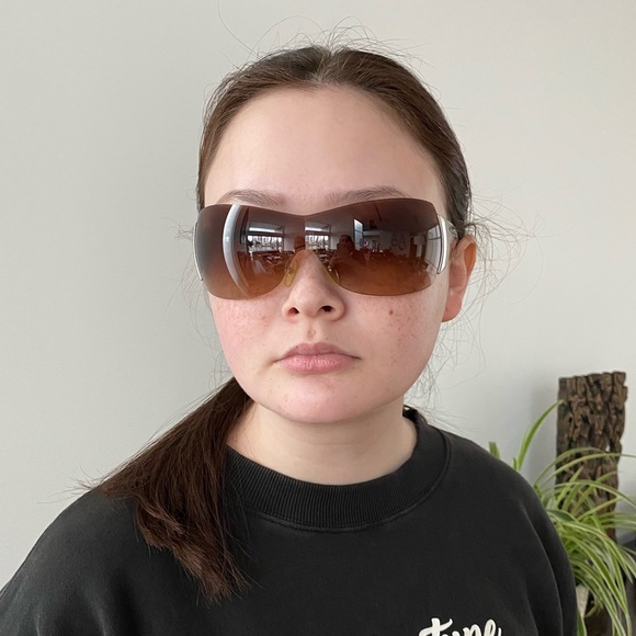 Prada Sunglasses - Picture 13 of 13